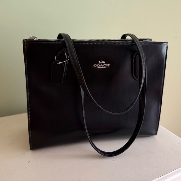 Coach Classic Black Tote Bag - Picture 1 of 4